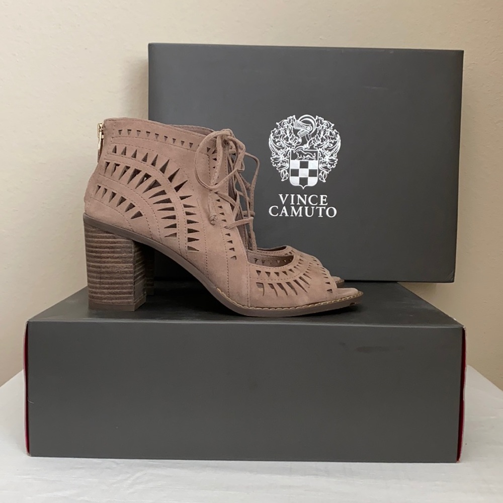 Vince Camuto “Tarita” Cutout Lace Up Heels, Size 6